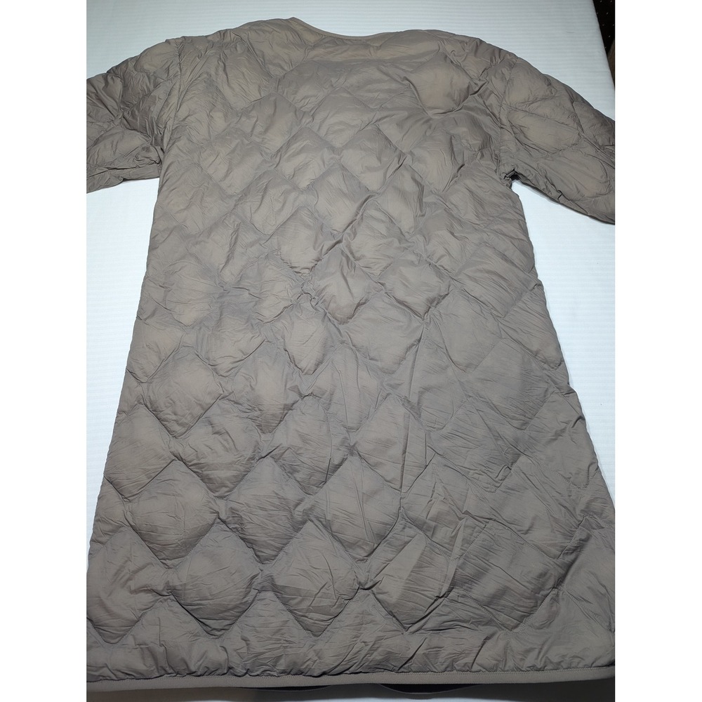 Uniqlo Women M Taupe Ultra Light Down Compact Coat V-Neck Quilted Sustainable - Picture 4 of 7